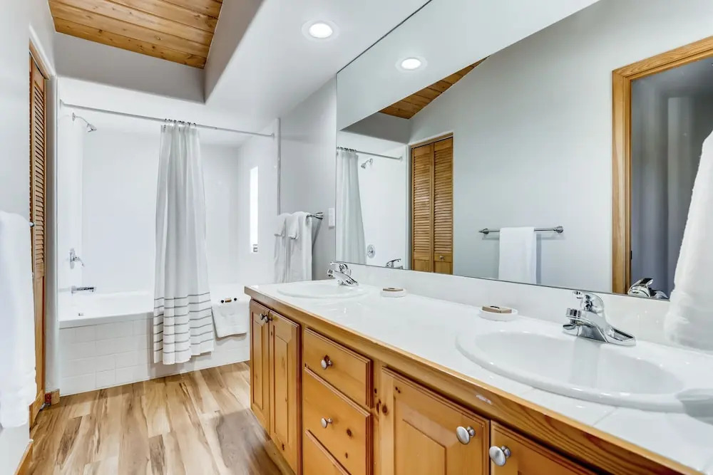 New Listing! Sunlit Alpine W/ Firepit 3 Bedroom Duplex