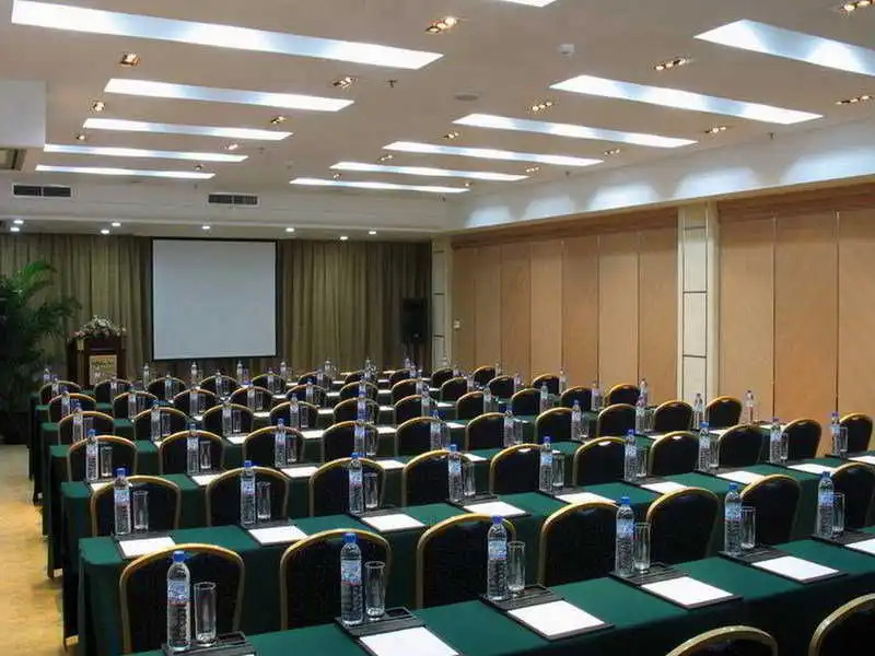 Meilian City Holiday Hotel