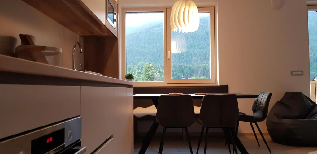 Vila Mojca SKI IN&OUT - Apartmaji Lena