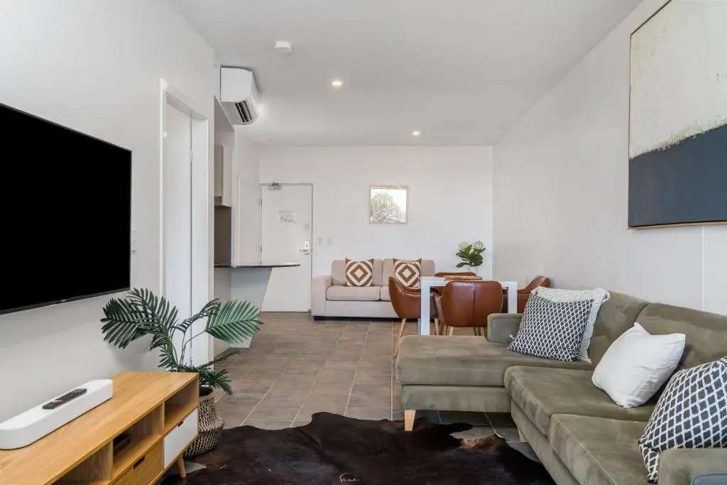 Lennox Holiday Apartments