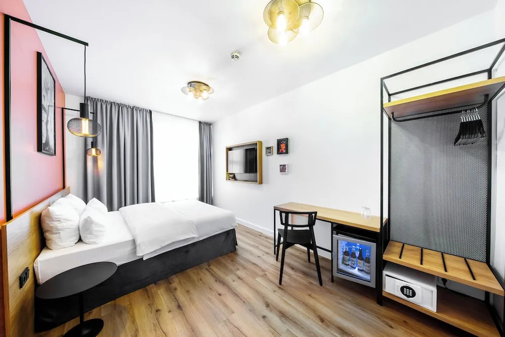 Mitart Hotel (Biohotel)