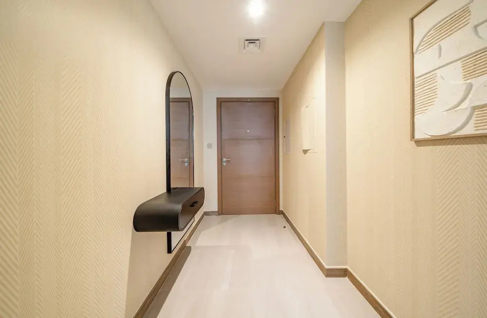 Impressive 2BR Apt with Premium