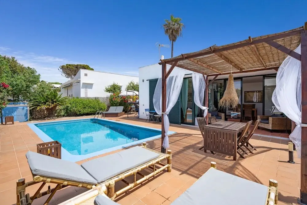 Anana Binisafua Villa With a Pool by the sea