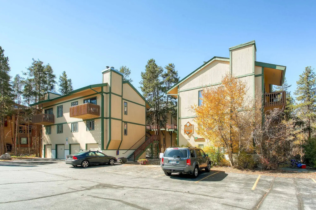 Lances West by Ski Country Resorts