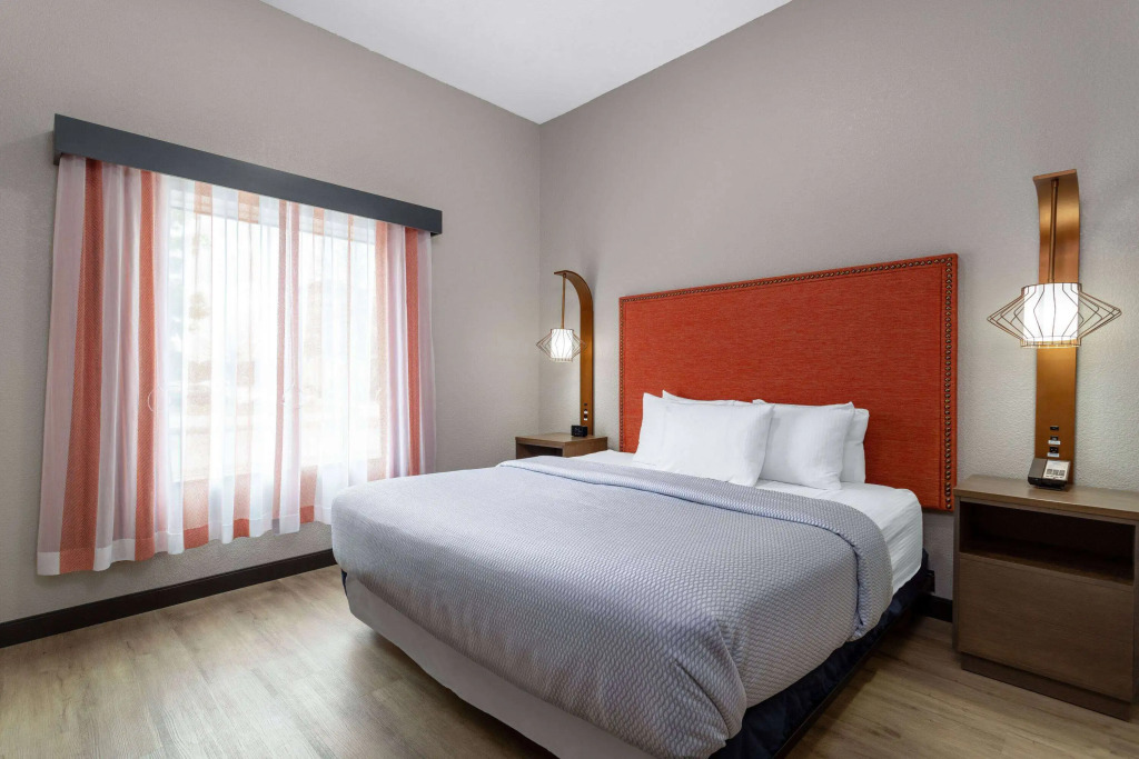 La Quinta Inn & Suites by Wyndham Augusta Fort Eisenhower
