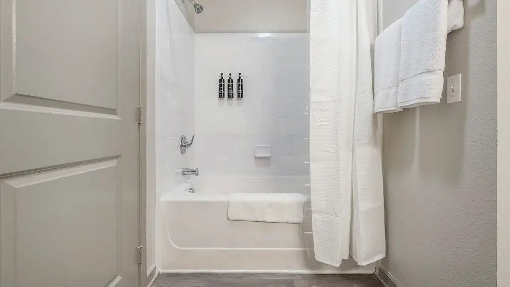 Northlake Apartments By Landing