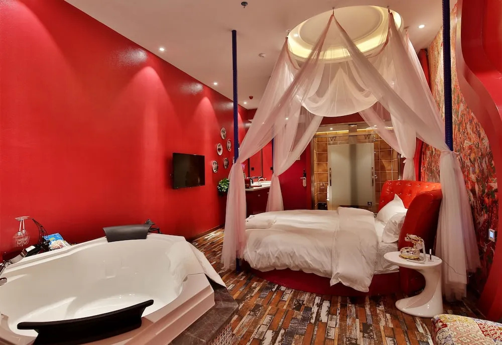 Yunxi Art Theme Hotel