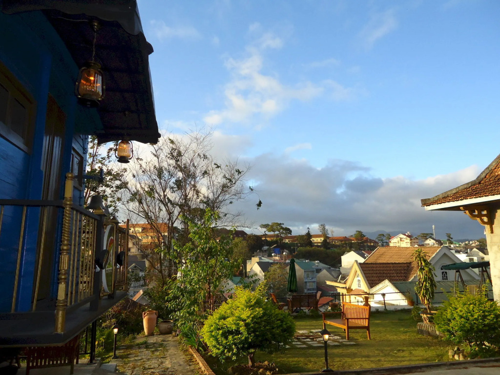 Dalat Train Villa