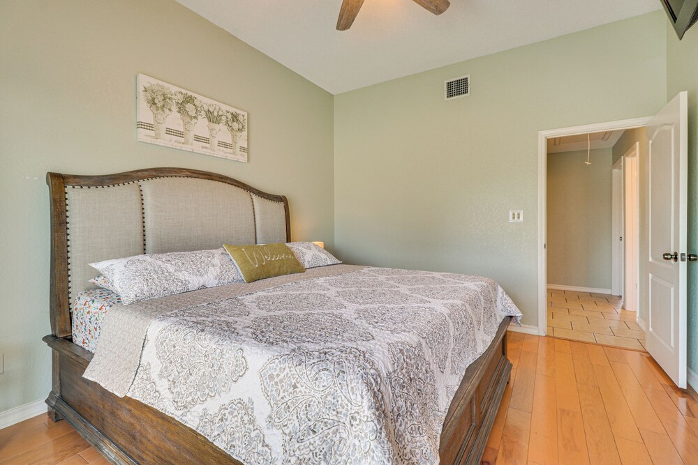 Hot Tub, Pool, & Fire Pit: Gorgeous Hutto Home