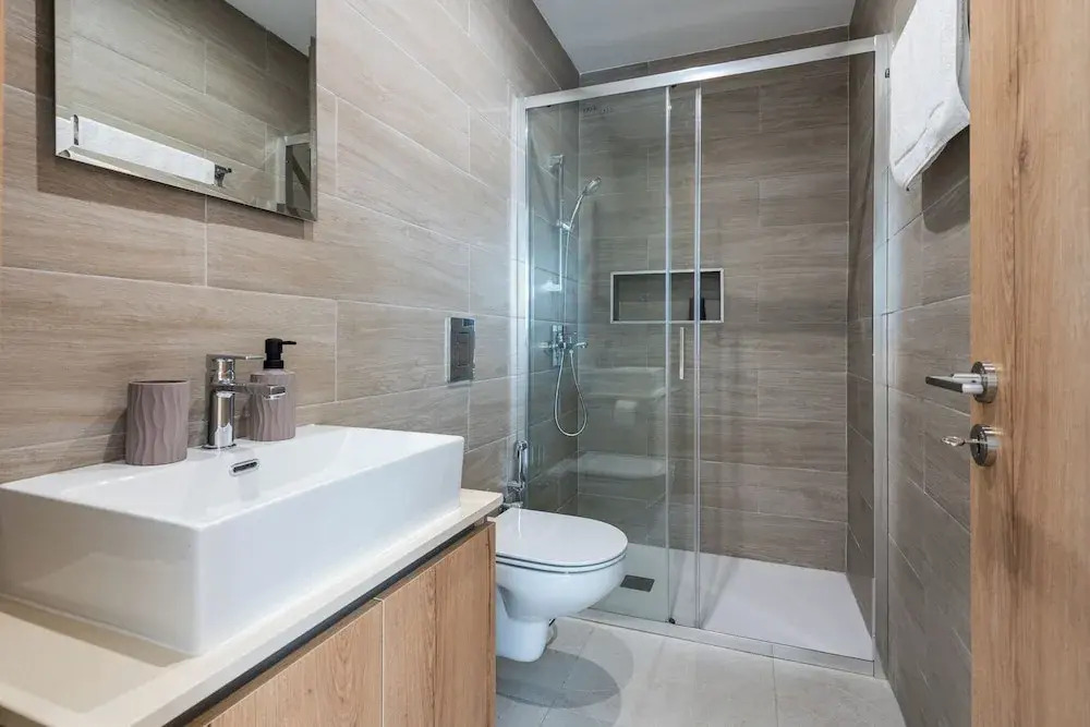 Aelia Chic 2-BR Apt & Balcony in Larnaca