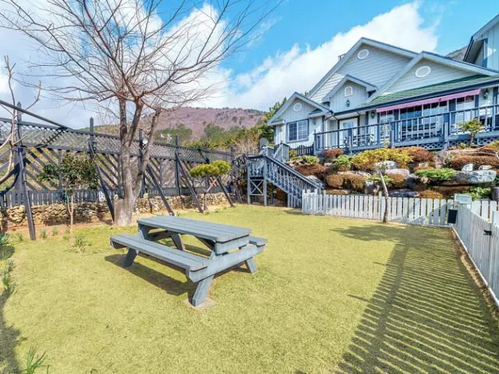 Geojaedo geuaegyeon pension