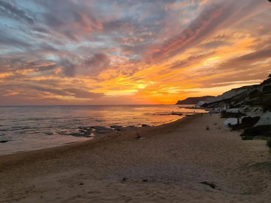 Scala dei Turchi Beach house