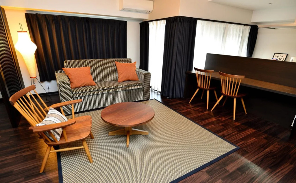 Very Hotel Dotonbori