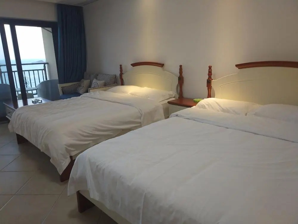 Gold Coast Hotel