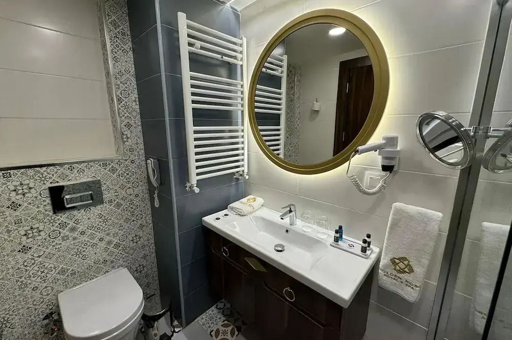 Golden Rose Hotel & Spa