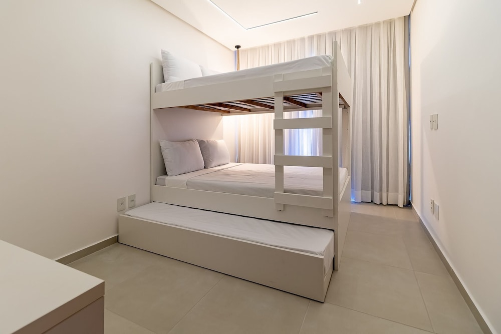 APTO 4 Suítes | Espaçoso | Varanda Gourmet | San Martin | Destino BSM 303A