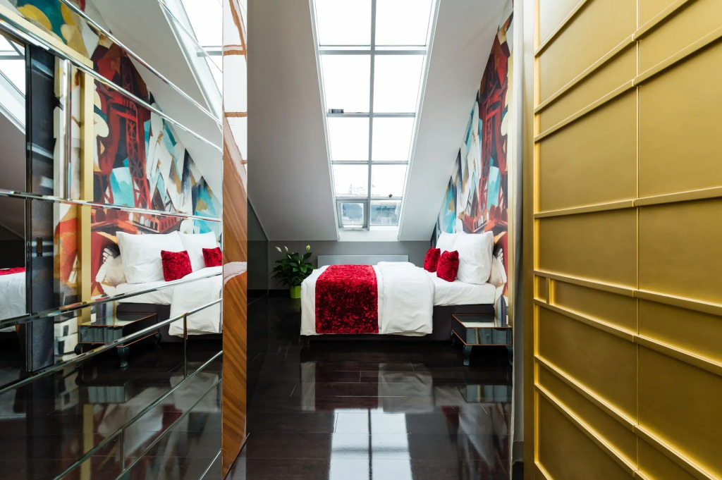 Billionaires Boutique Residence & Premium Suites, Old Town