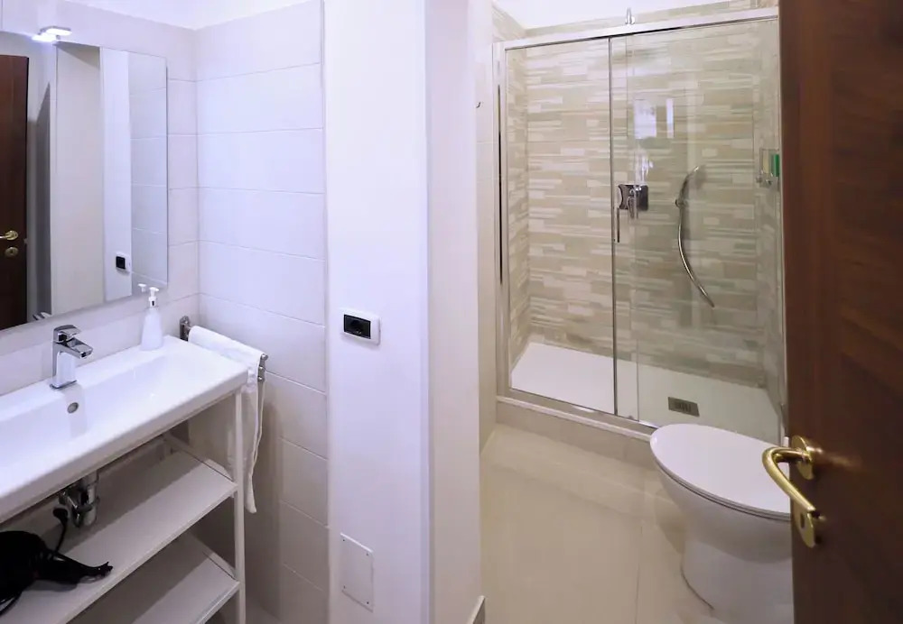Cataneasy Rooms