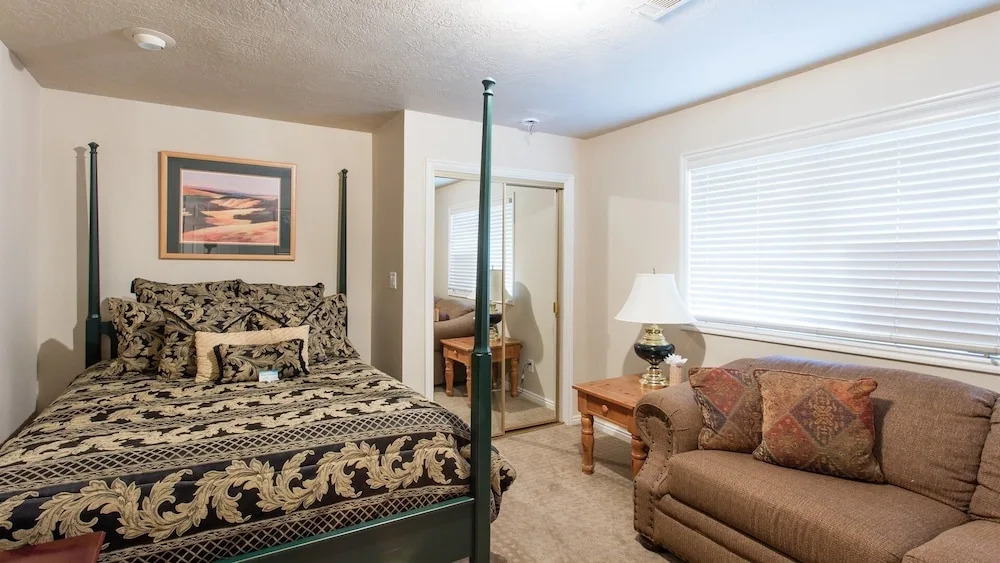 Desert Springs At Las Palmas Resort 4 Bedroom Apts