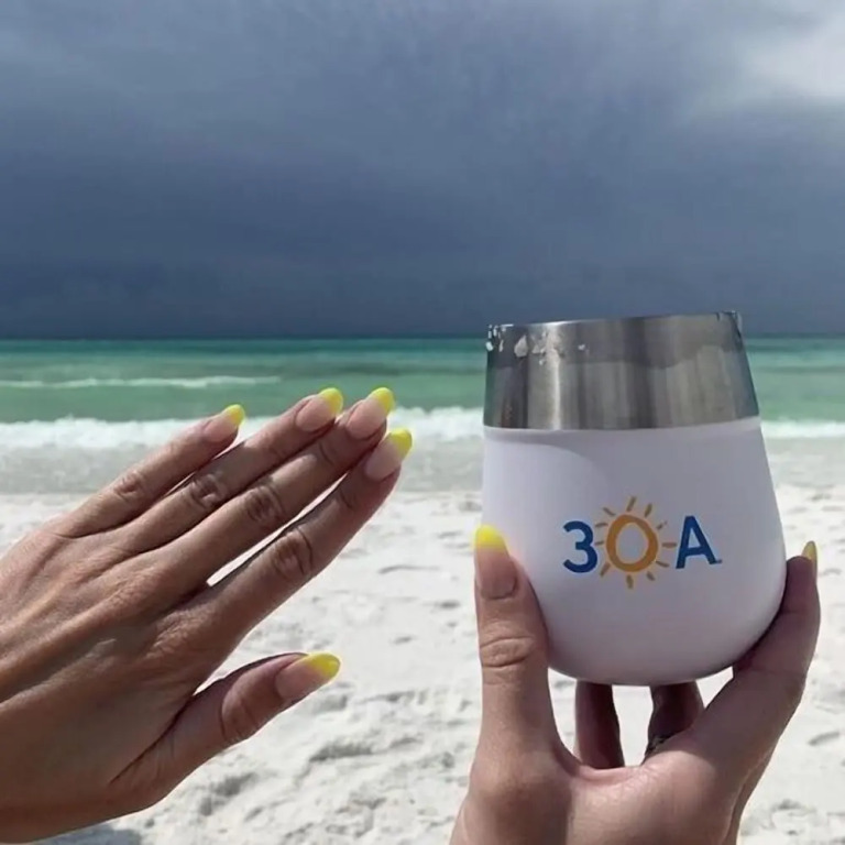 Golden On 30a 1 Bedroom Condo by RedAwning