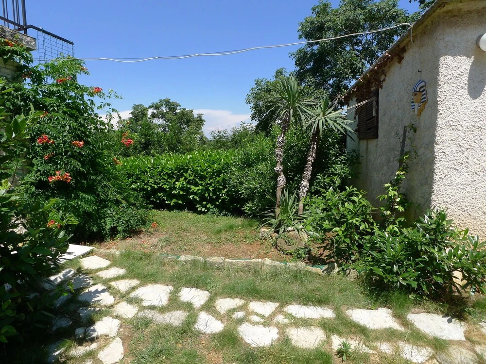 Apartment for 3 Persons in Quiet Part of Premantura With Beautiful Garden and Partial sea View