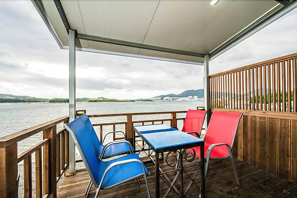 Yeosu White Village Pension