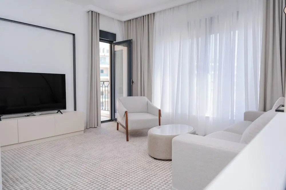 Kondo Hotel Allure