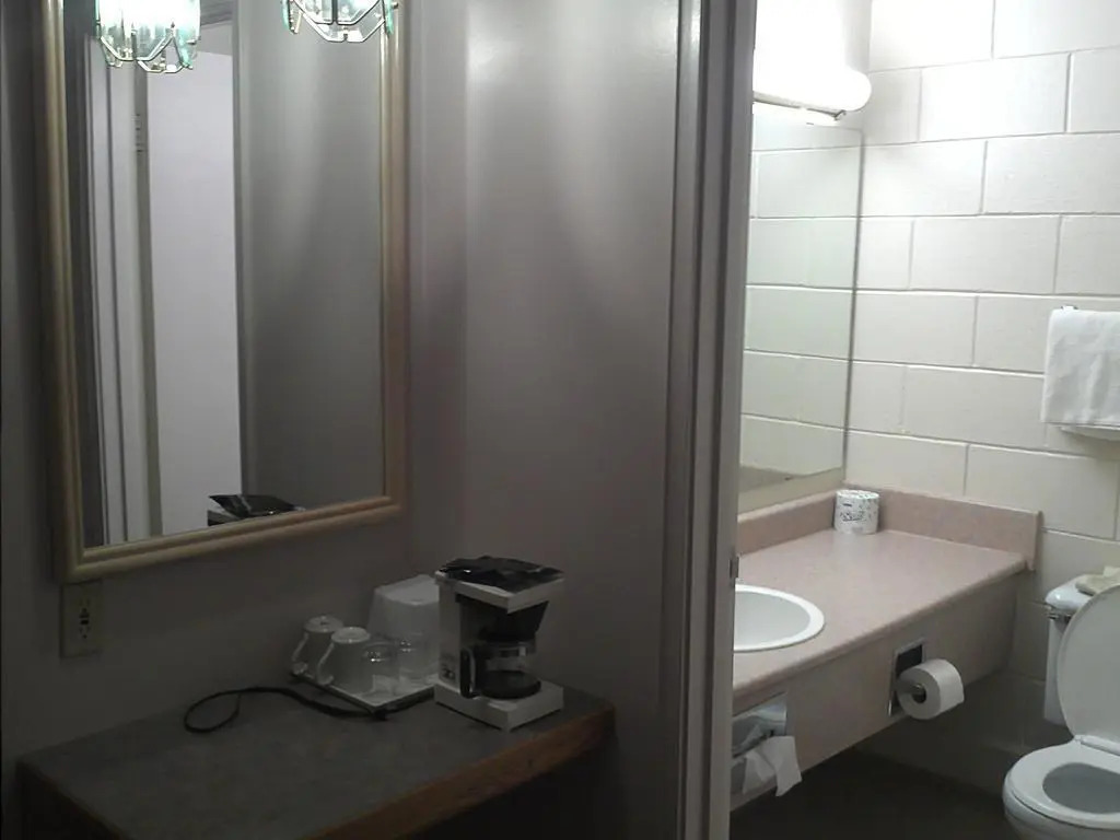 Knights Inn Brandon