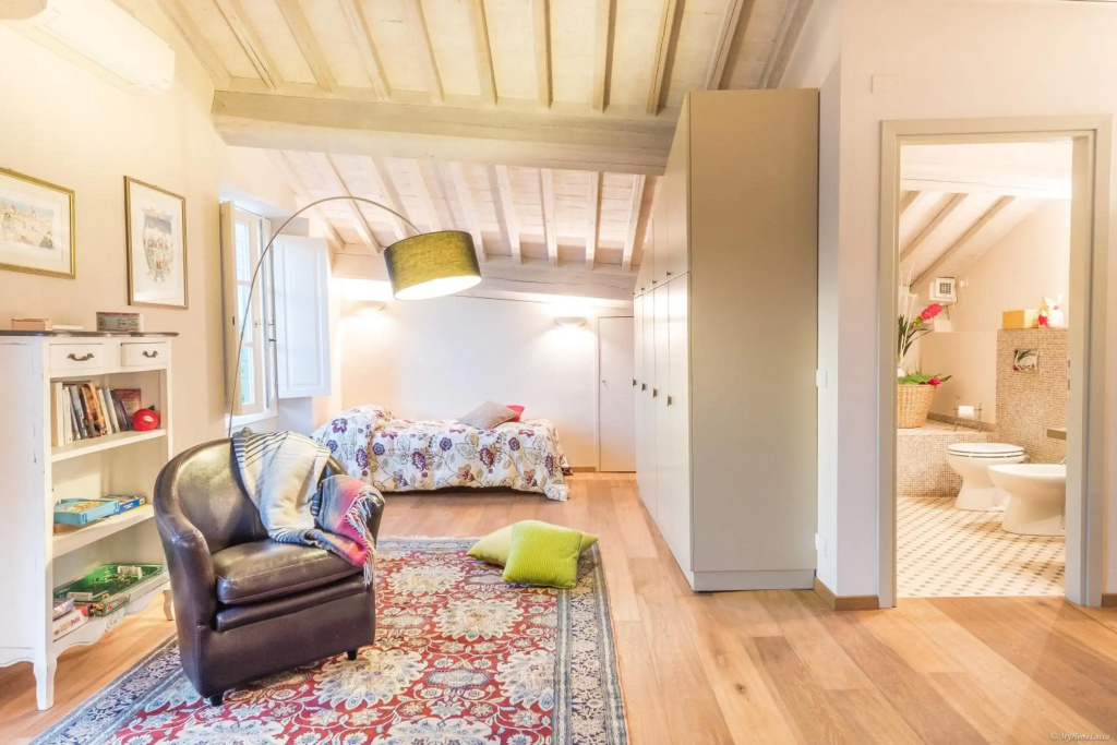 TORNESE with PRIVATE PARKING and TERRACE