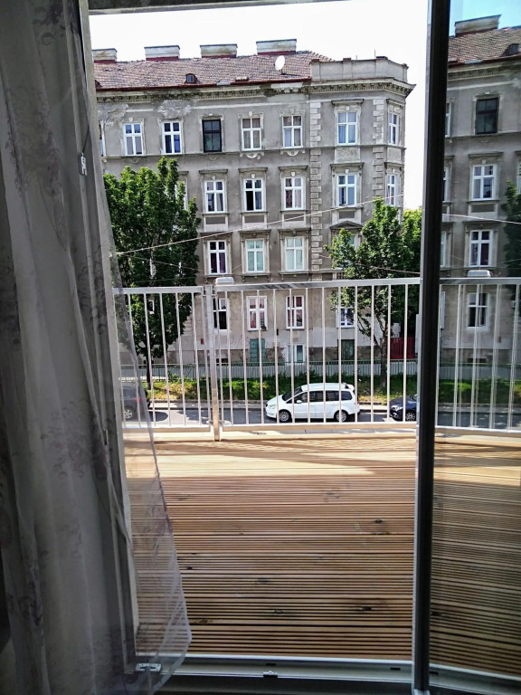 Spacious Apartment in Center with Terrace