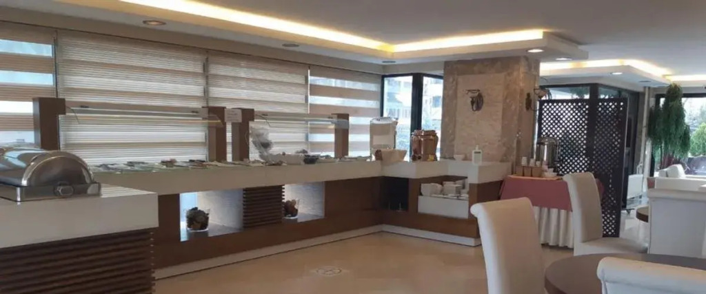 RZA Business Hotel