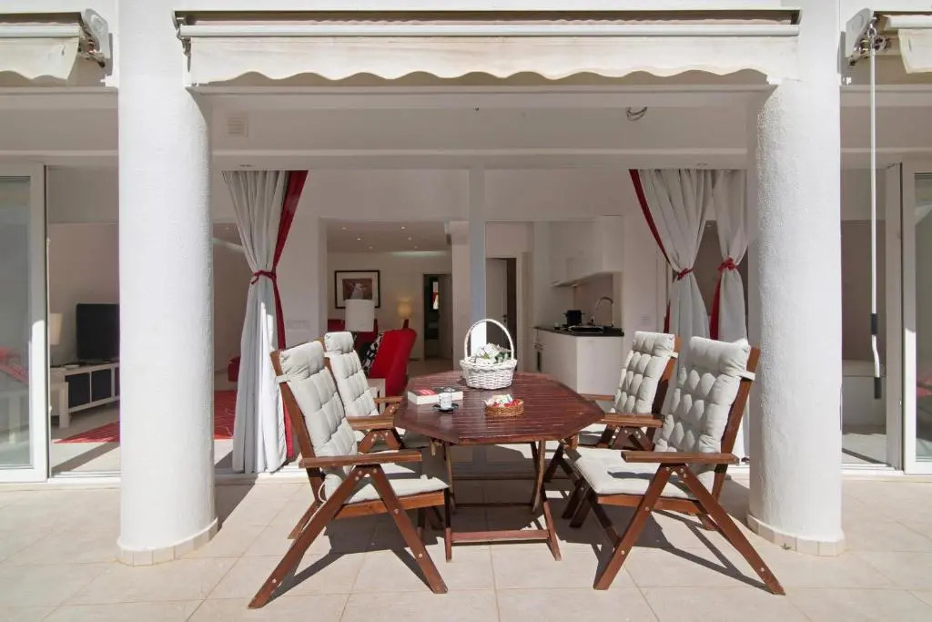Large apartment in Vale do Lobo