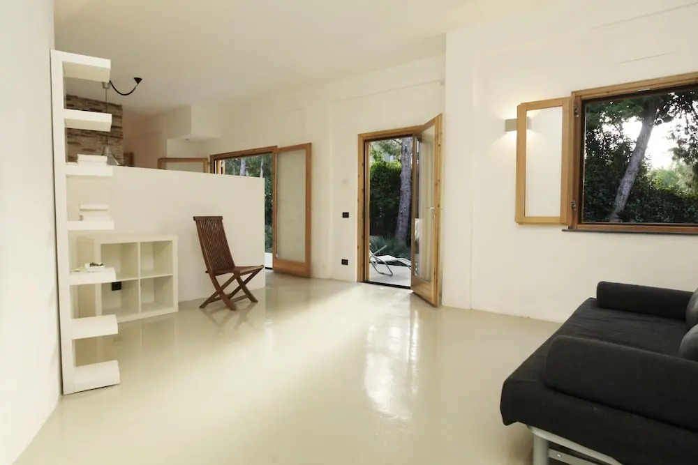 Apartment By The Sea, Max 6 People