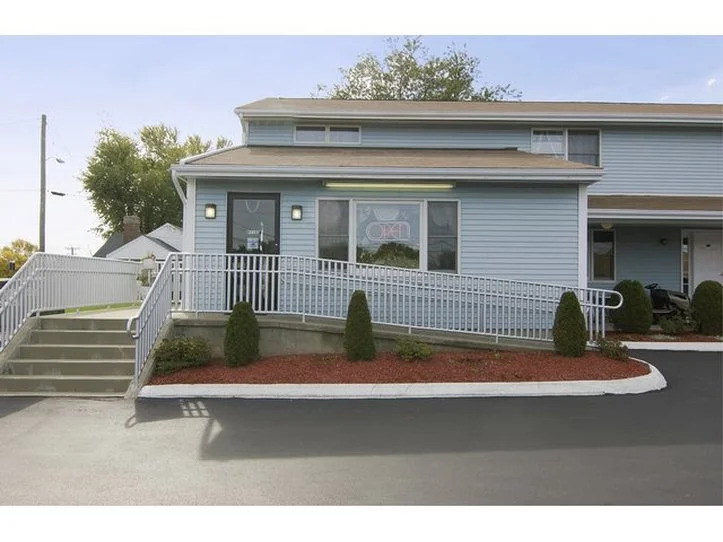 Americas Best Value Inn - Branford