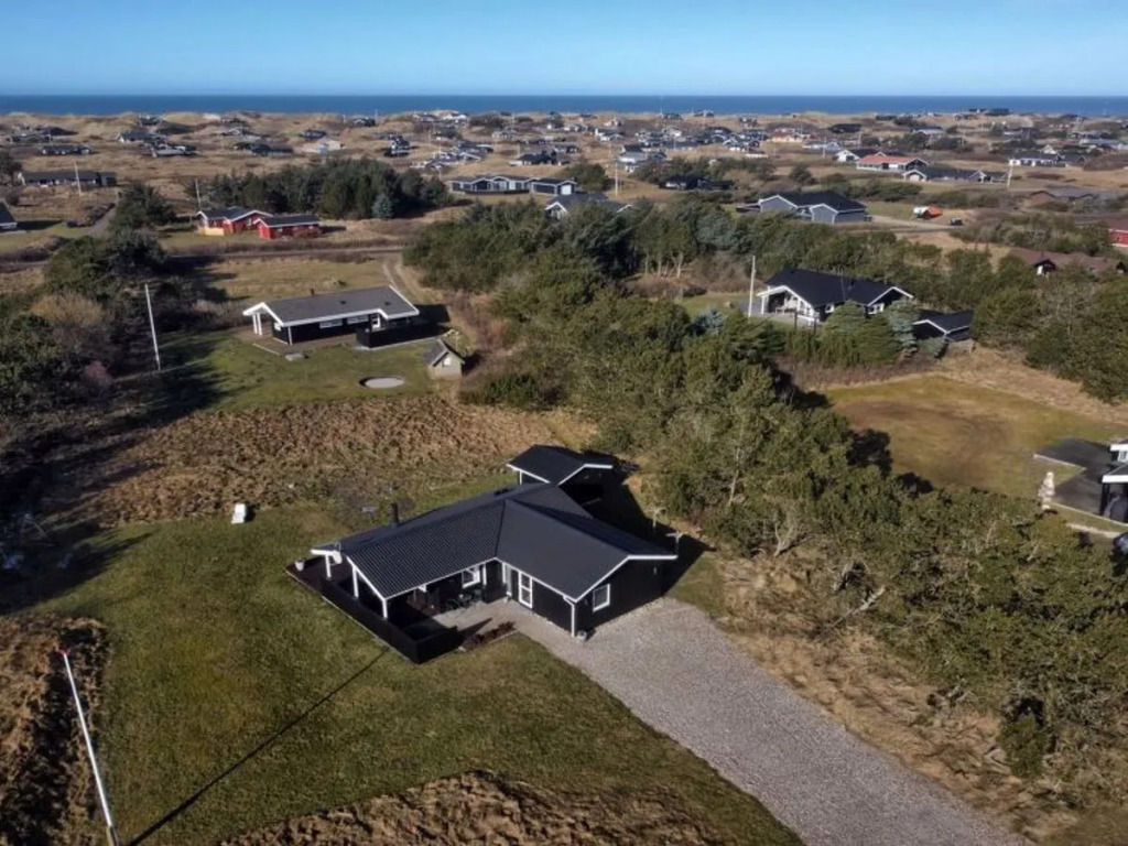 "Toni" - 650m from the sea in NW Jutland
