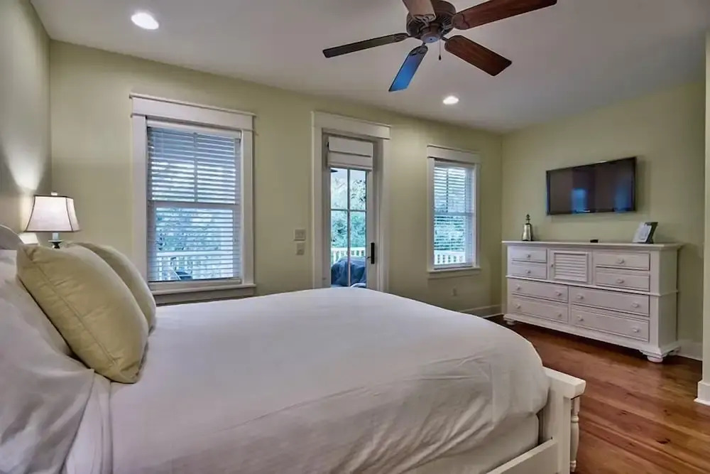 Summer Dreams 4 Bedroom Holiday Home by Five Star Properties