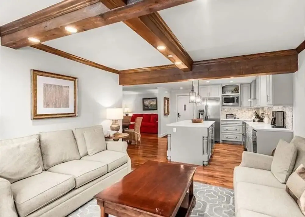 2 Bedroom Premier Vacation Rental in Downtown Aspen - Steps From Gondola!
