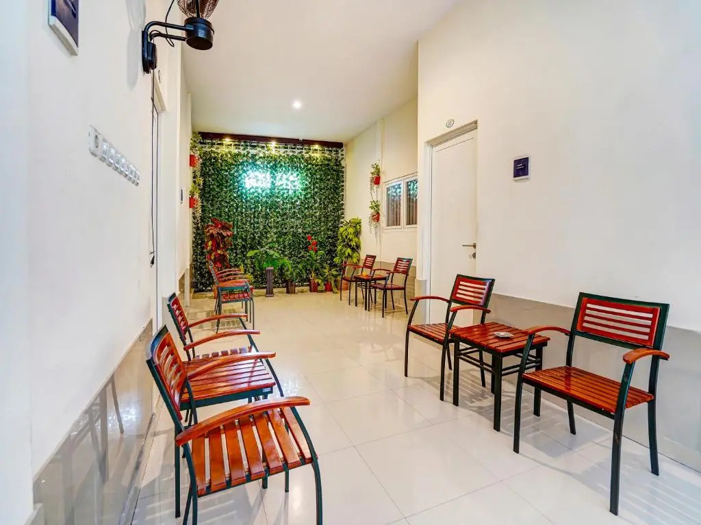Collection O 91183 Hotel Bahagia Sampang
