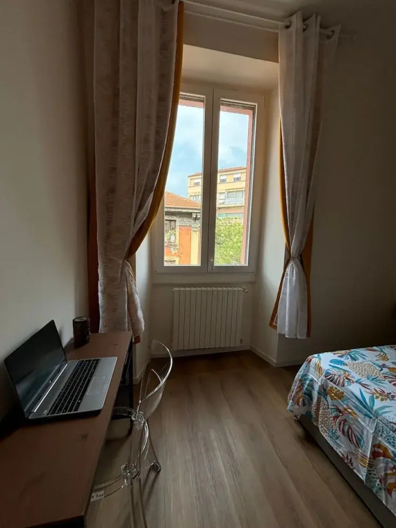 Pleasant Apartment Near Center