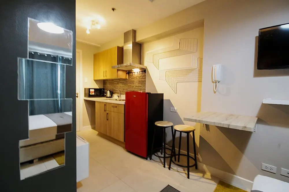 Acellynes Suites at The Residences at Commonwealth by Century