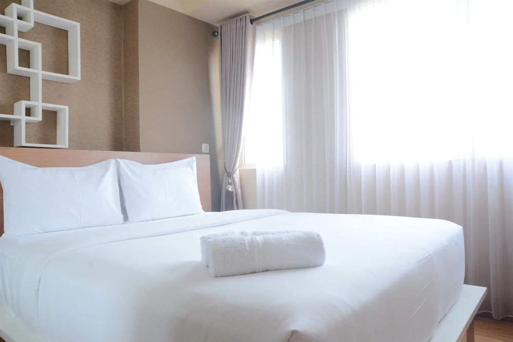 New Furnish 1BR Apartment The Oasis near Lippo Cikarang