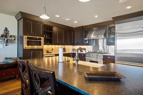Edgemont 2305 - Luxury Ski-in Ski-out Condo