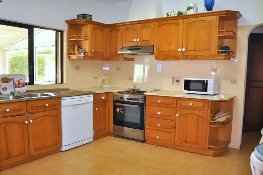Residential Area, Private Pool, On-site Parking, Free AC & Wi-fi