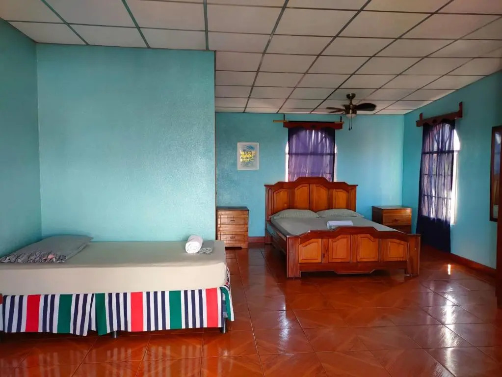 Casa Robles - Room close to Airport #2