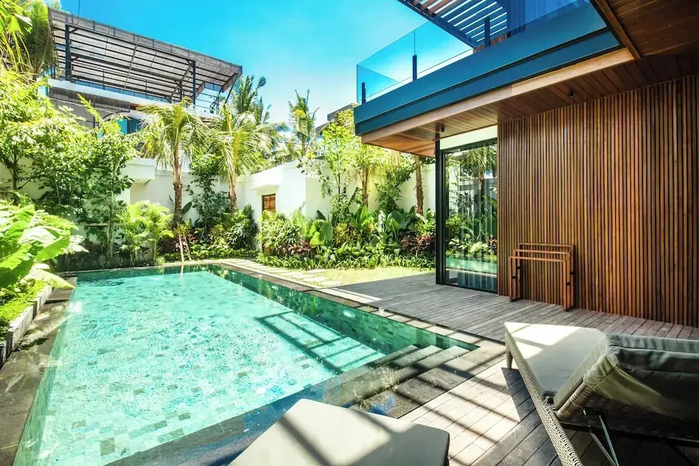 Coastal Charm: 4BR New Villa, Canggu Beach 200m