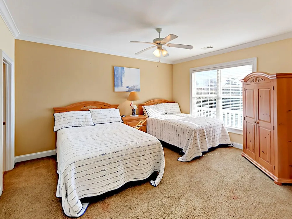 226 Georges Bay Rd Home 5 Bedrooms 4.5 Bathrooms Home