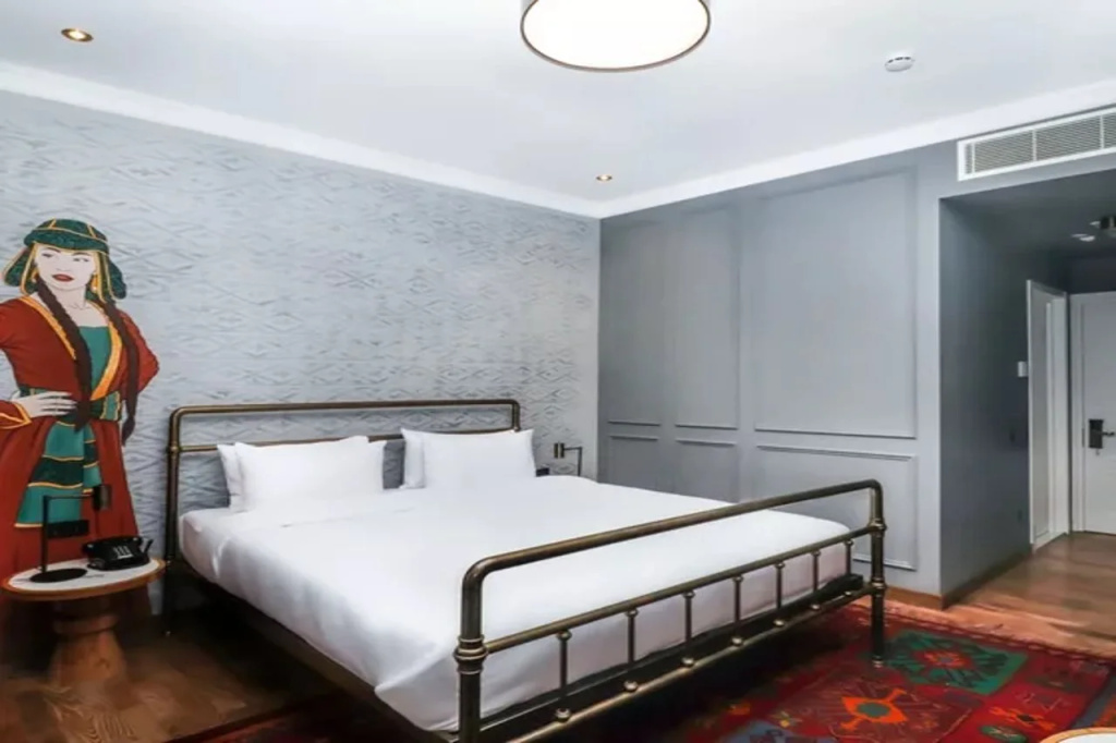 The Blue Fox Hotel