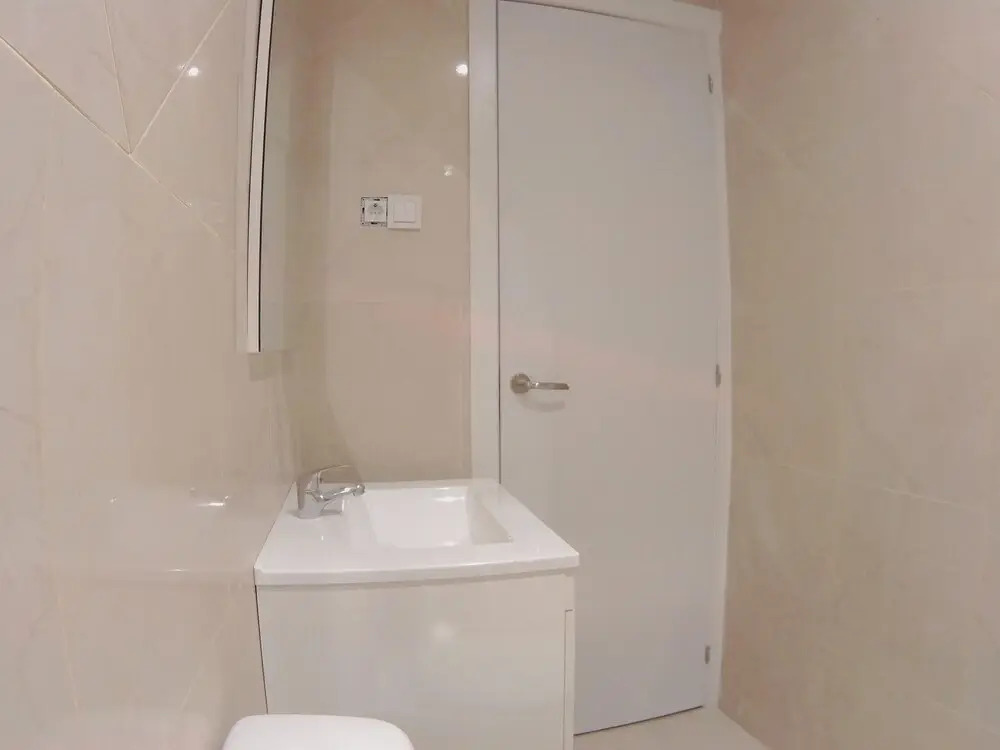Apartamento interior de 2 Habitaciones cercano al parque Olof Palme AP3