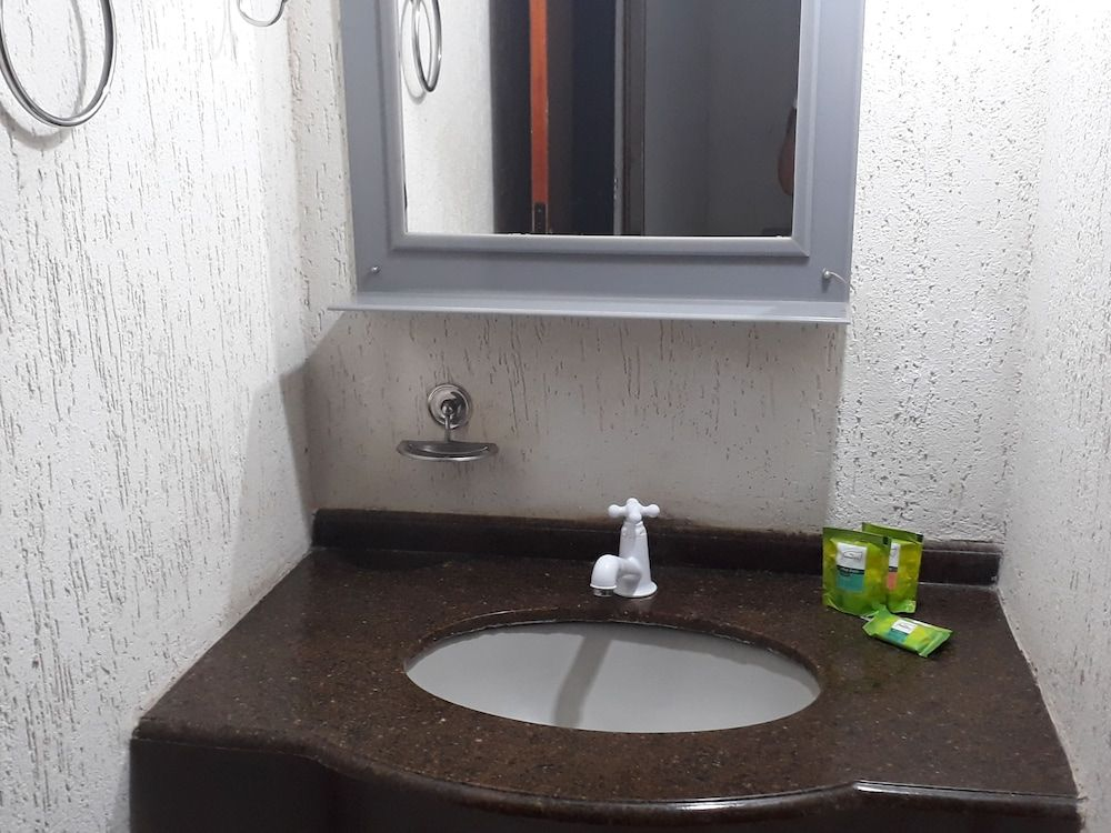 Pousada Portal de Paraty- COM GERADOR DE ENERGIA