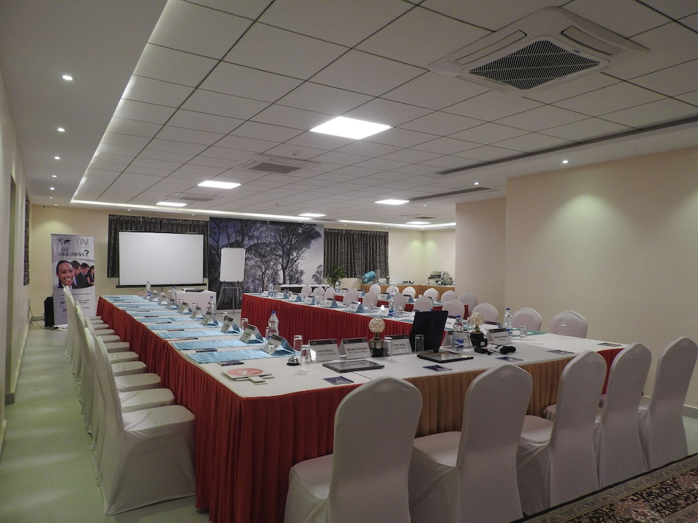 Fabhotel Prestige